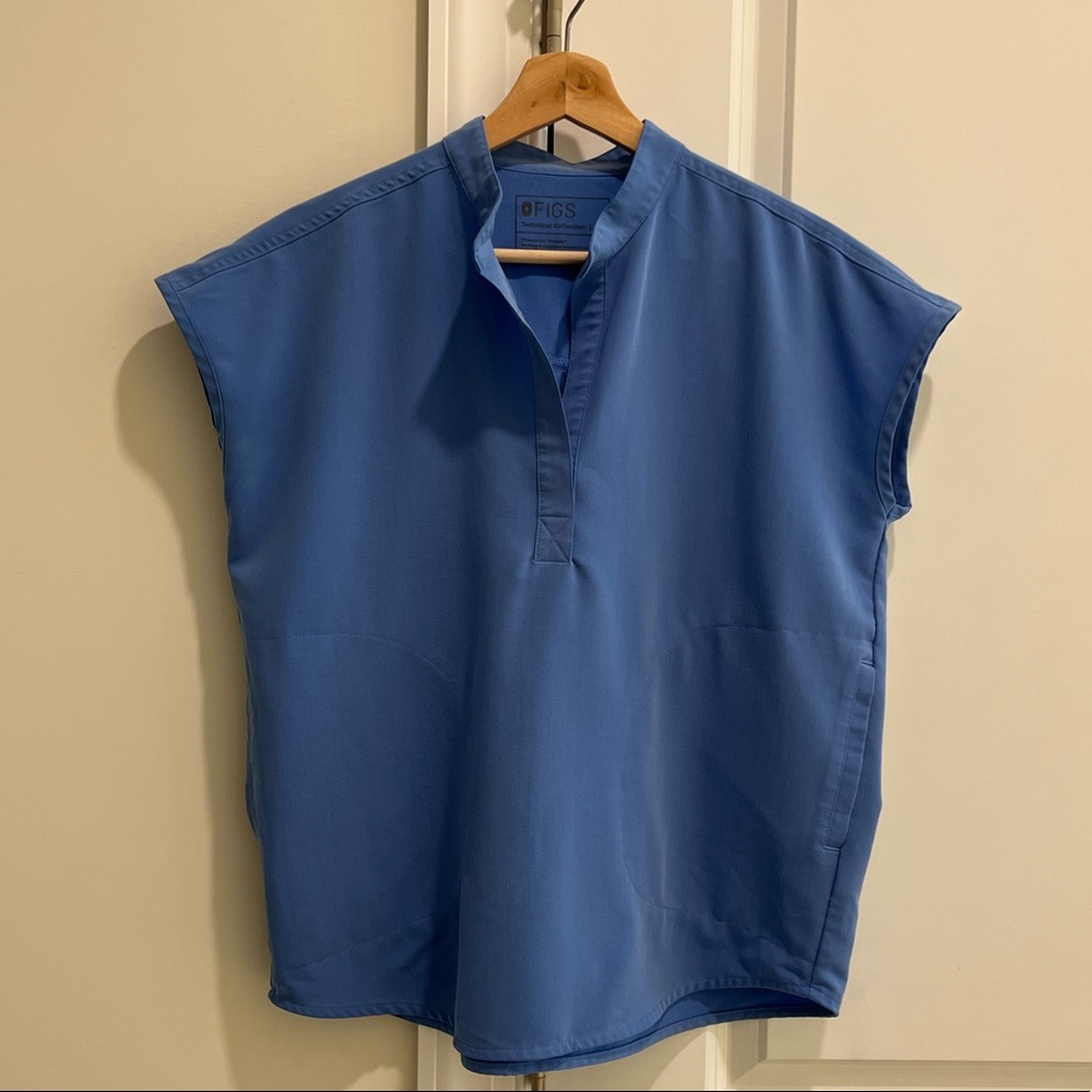 FIGS Womens Rafaela scrub top